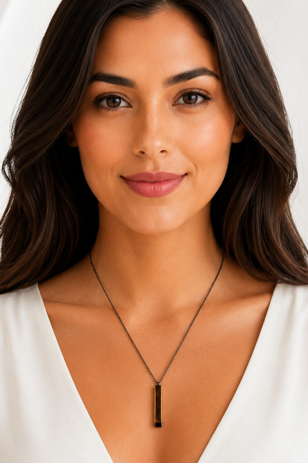 Black Vertical Bar Pendant Chain