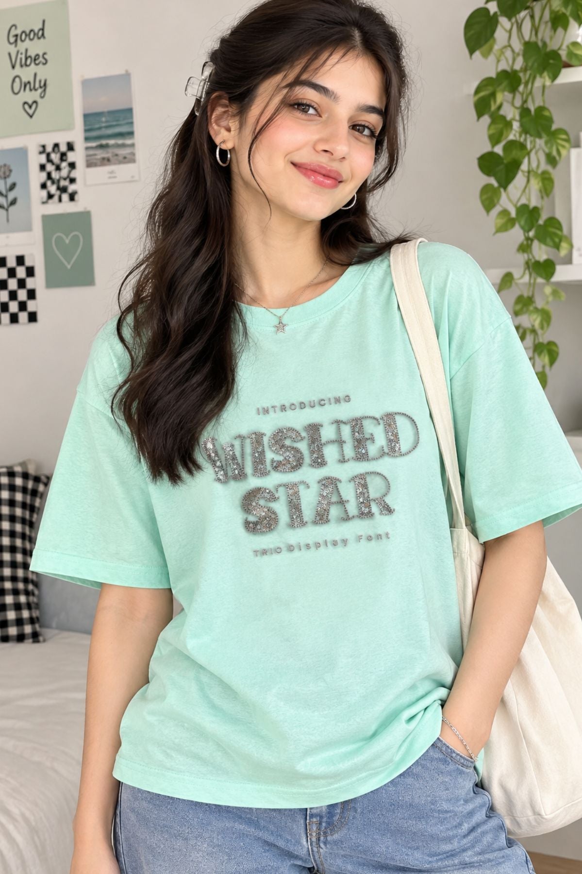 Aira Light Sea Foam Star Print T-shirt