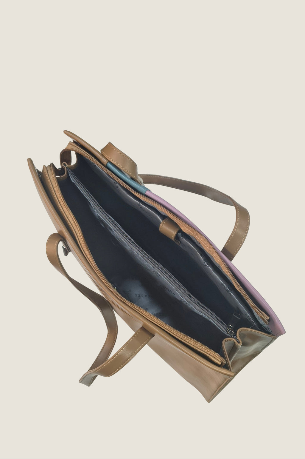 Bexlee 802 Lightweight Travel Duffel Bag with Spacious Storage