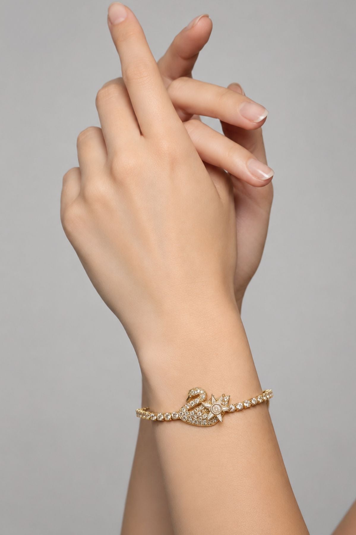 Star Charm Gold-Plated Adjustable Bracelet