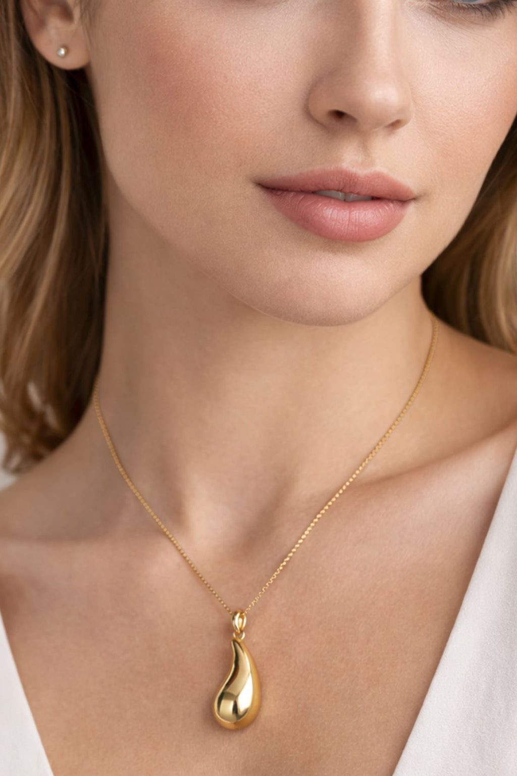 Teardrop Pendant Chain