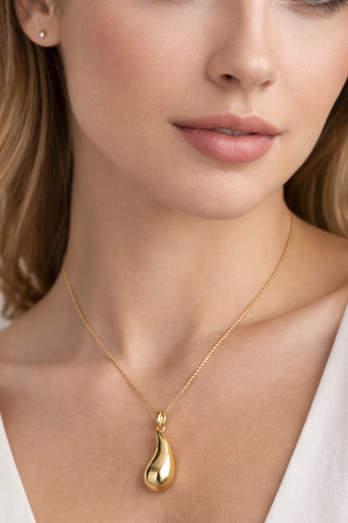Teardrop Pendant Chain