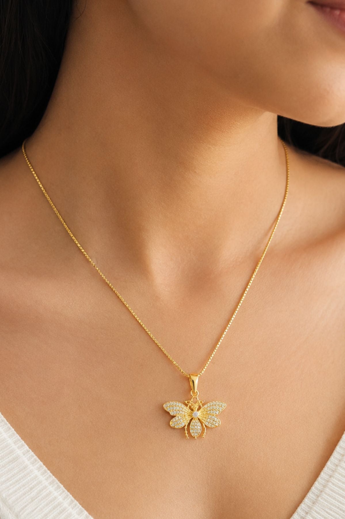 Gold Diamond Bee Pendant Chain