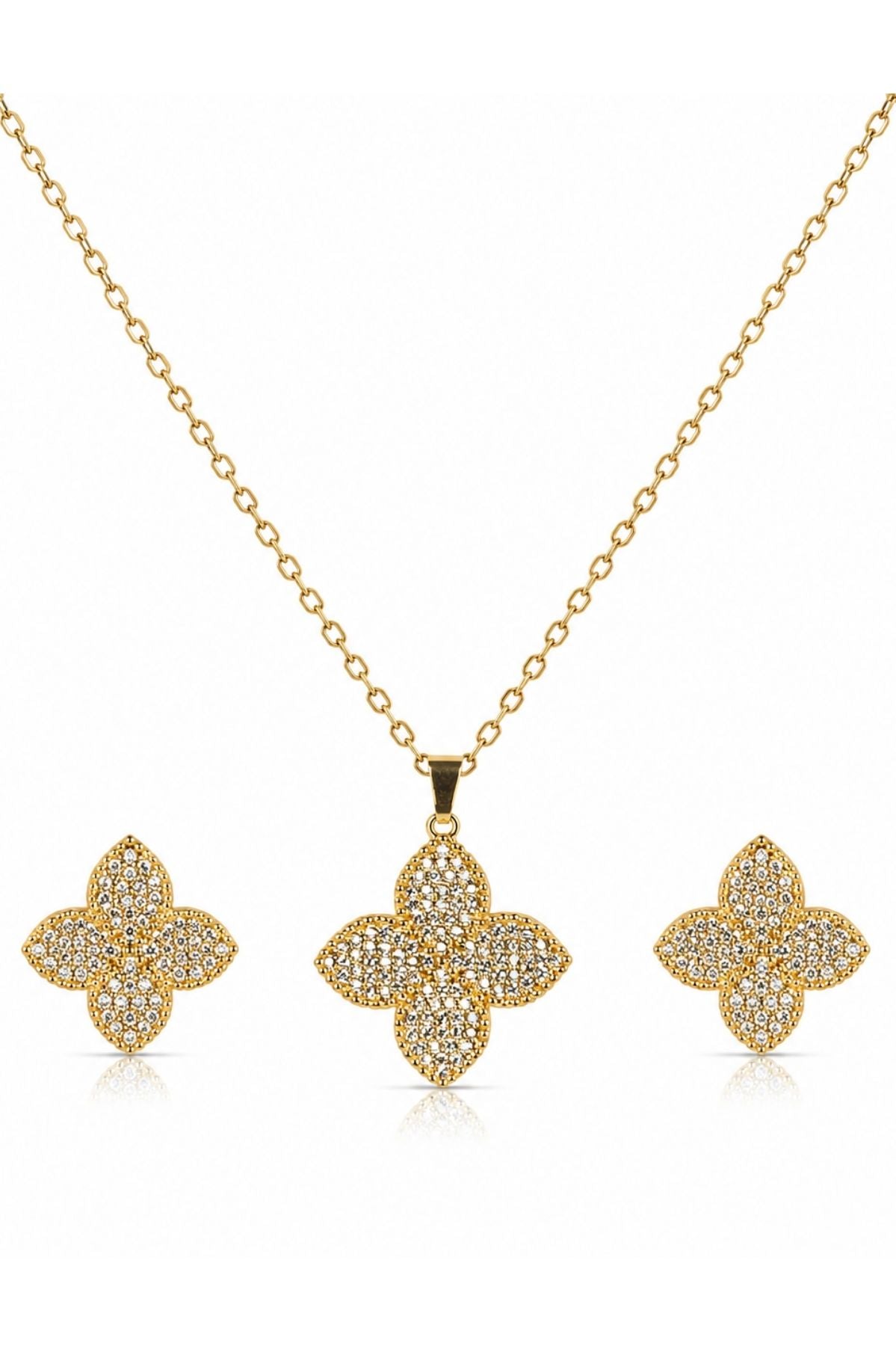 Clover Shaped Crystal Embellished Pendant Set