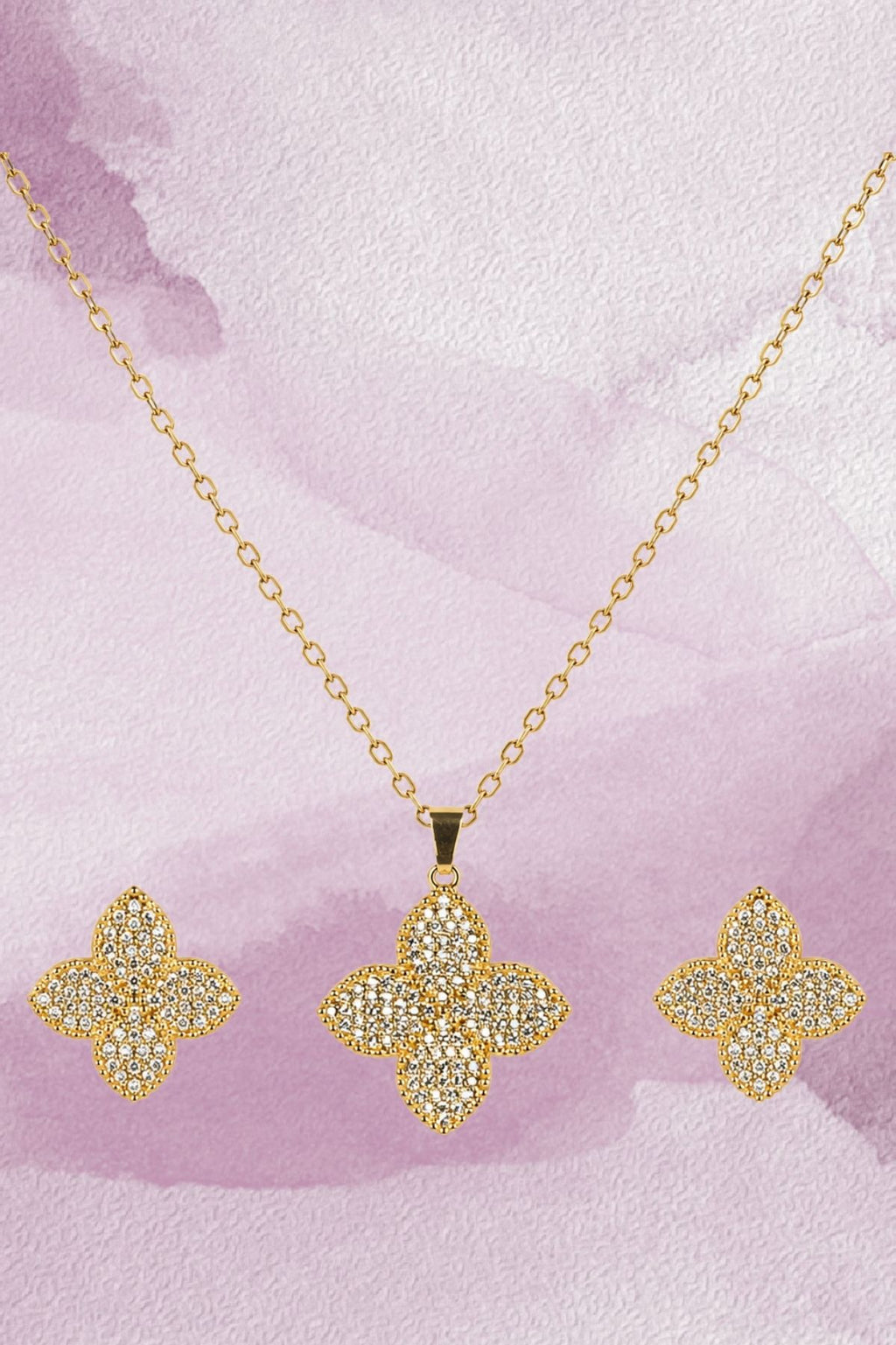 Clover Shaped Crystal Embellished Pendant Set