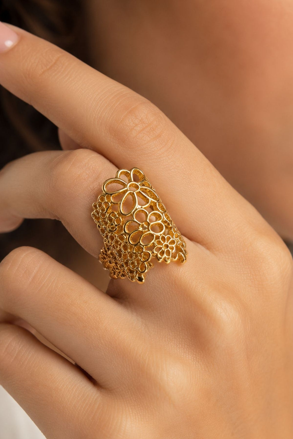 Intricate Filigree Style Golden Ring